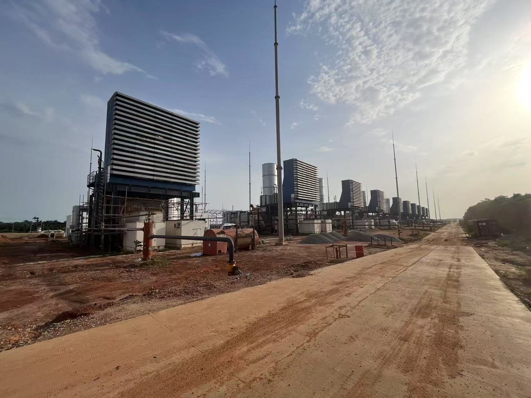 Ajebandele项目连捷！ 4号机组火速接力竣工